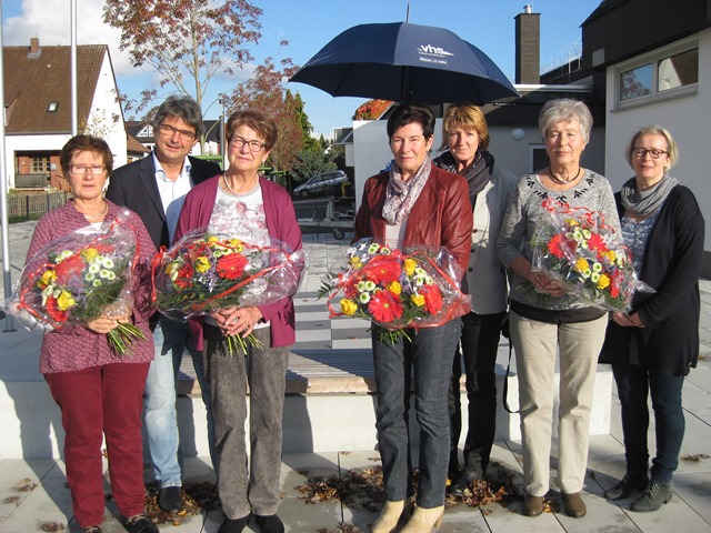 v.l.n.r.: Anita Vogl, Bürgermeister Andreas Schulz, Brigitte Friedrich, Elisabeth Wenz, Karin Lippert, Heidelinde Vogel und Heike Schick